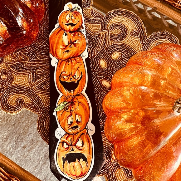 A. Rogers 100% Polyester Halloween Jack O Lanters/Pumpkins Tie - Picture 3 of 11